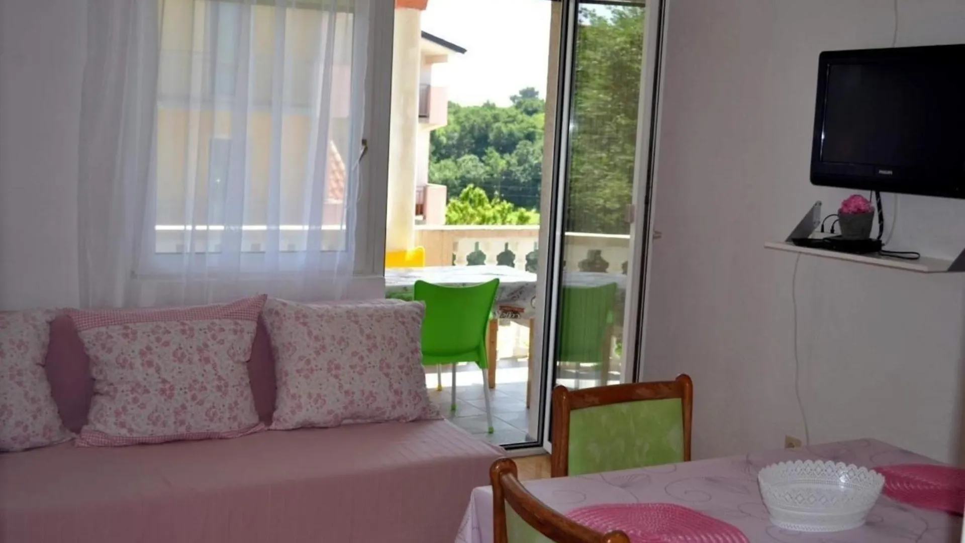 Apartment Ferienwohnung In Pula Mit Grill, Terrasse Und Garten Fazana